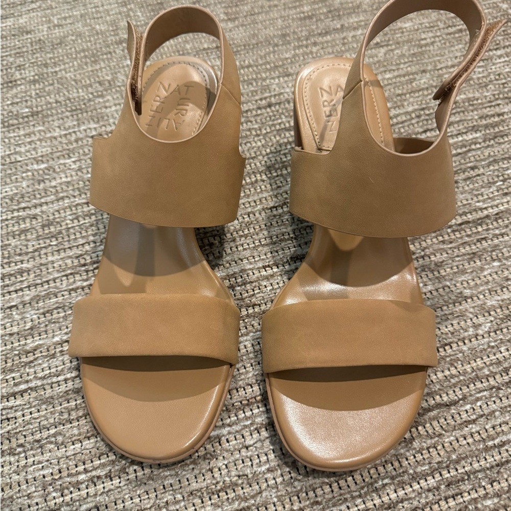 Naturalizer Tan Women's Sandals